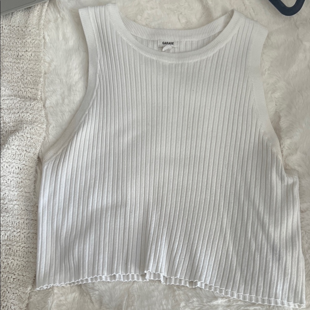 Garage Cropped White Ribbed Tank Top - Picture 4 of 5